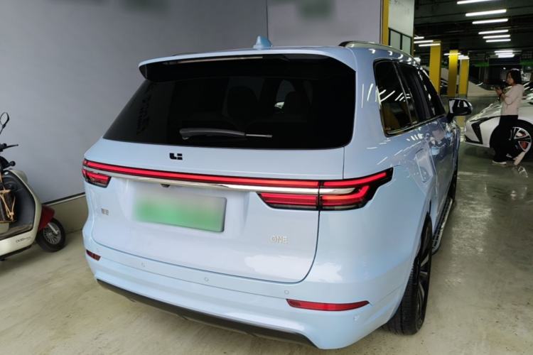 Used Li Auto ONE 2020 Extended-Range 6-Seater Version Rear Right 45 Deg