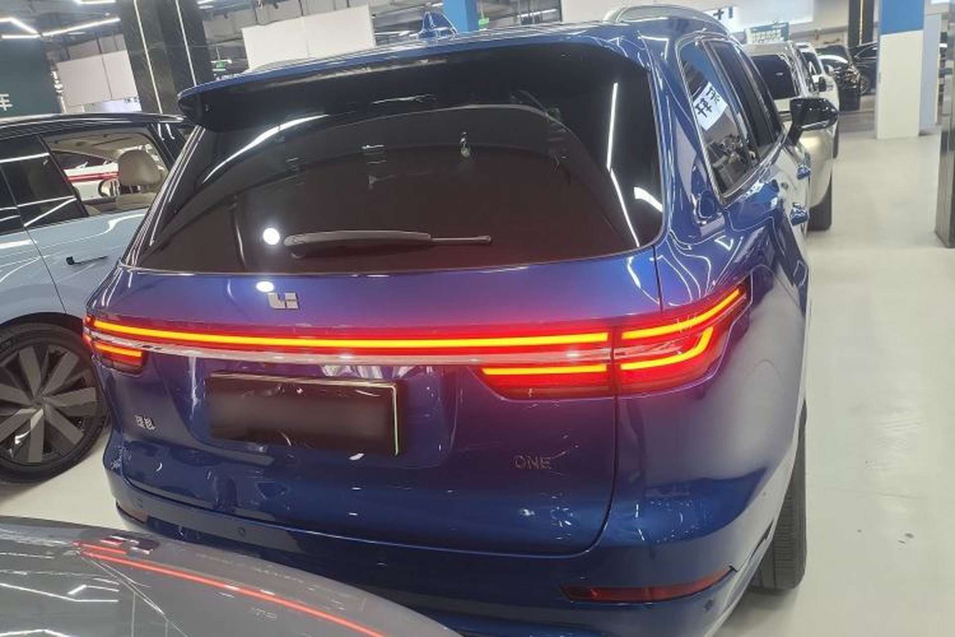 Used Li Auto ONE 2020 Range-Extended 7-Seater Version Rear