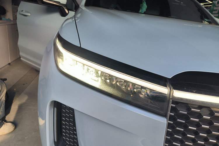 Used Li Auto ONE 2020 Extended-Range 6-Seater Version Right Front Headlight