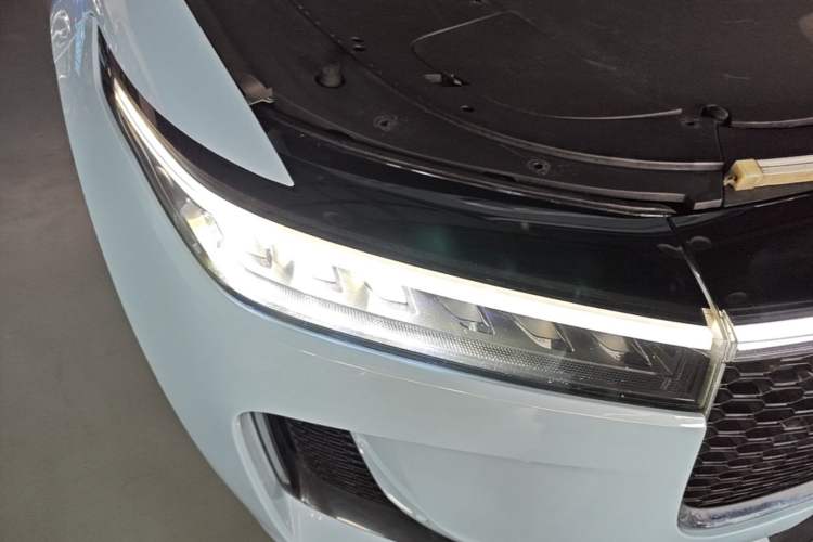 Used Li Auto ONE 2020 Extended-Range 6-Seater Version Right Front Headlight