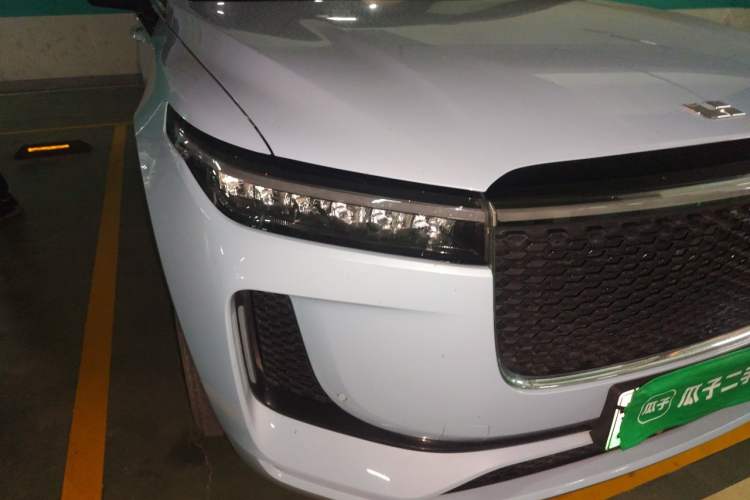Used Li Auto ONE 2020 Range-Extended 7-Seater Version Right Front Headlight