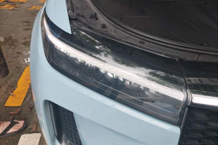 Used Li Auto ONE 2020 Extended-Range 6-Seater Version Right Front Headlight