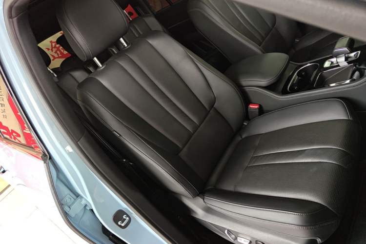 Used Li Auto ONE 2020 Extended-Range 6-Seater Version Right Front Seat