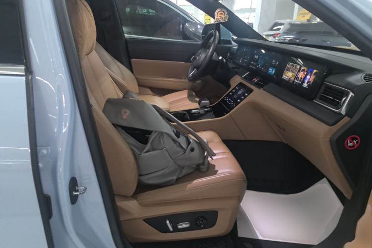 Used Li Auto ONE 2020 Extended-Range 6-Seater Version Right Front Seat