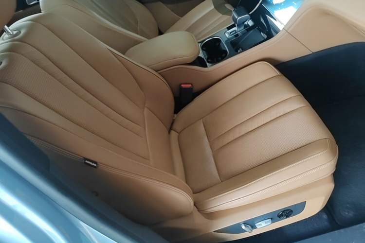 Used Li Auto ONE 2020 Extended-Range 6-Seater Version Right Front Seat