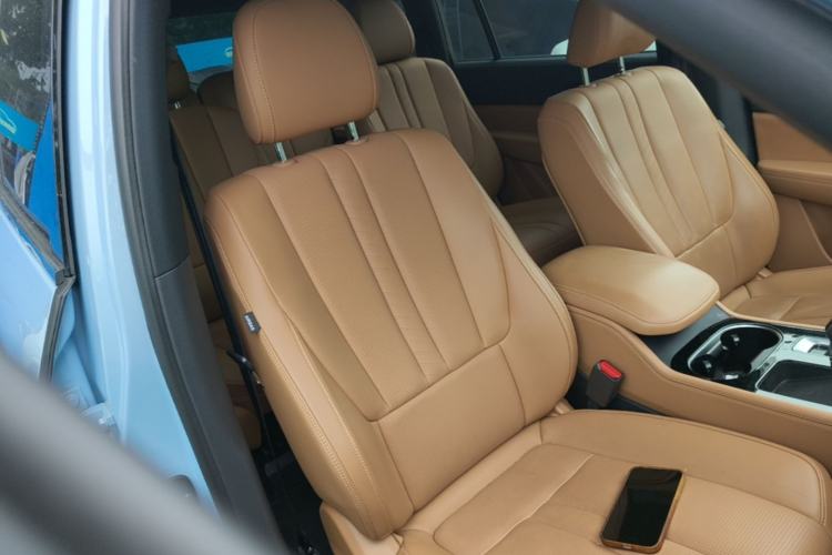 Used Li Auto ONE 2020 Extended-Range 6-Seater Version Right Front Seat