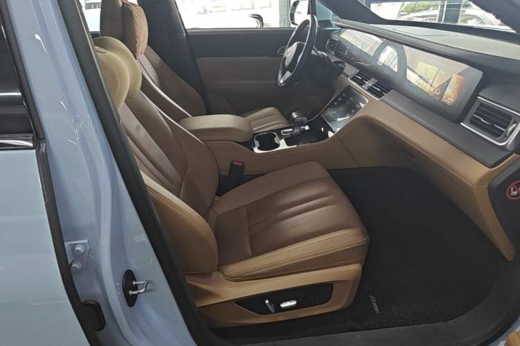 Used Li Auto ONE 2020 Extended-Range 6-Seater Version Right Front Seat