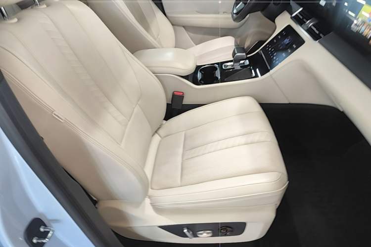 Used Li Auto ONE 2020 Extended-Range 6-Seater Version Right Front Seat
