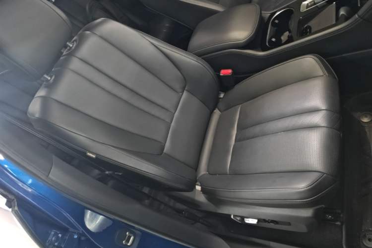 Used Li Auto ONE 2020 Extended-Range 6-Seater Version Right Front Seat