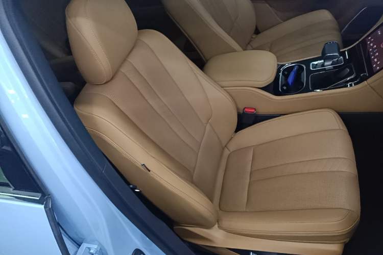 Used Li Auto ONE 2020 Extended-Range 6-Seater Version Right Front Seat