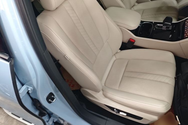 Used Li Auto ONE 2020 Extended-Range 6-Seater Version Right Front Seat