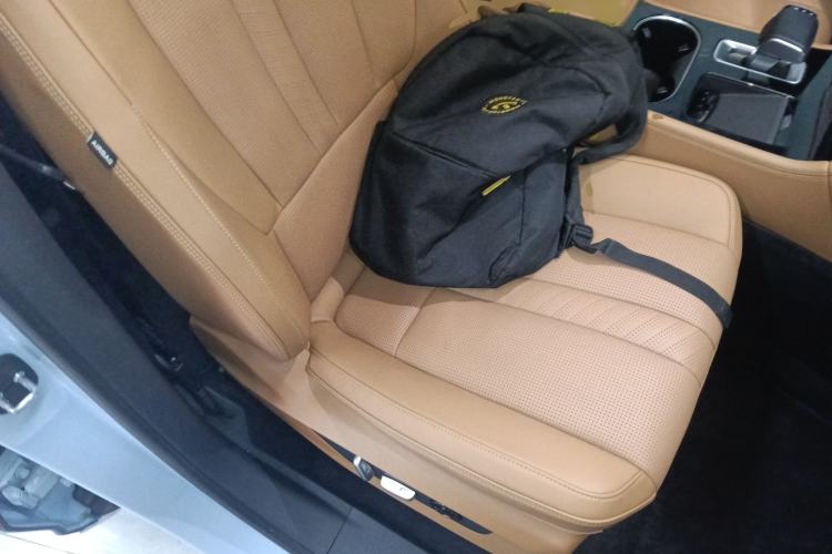 Used Li Auto ONE 2020 Extended-Range 6-Seater Version Right Front Seat