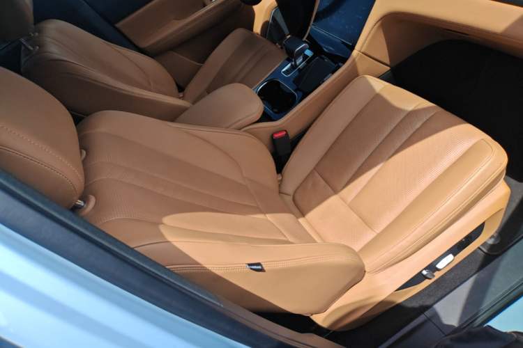 Used Li Auto ONE 2020 Extended-Range 6-Seater Version Right Front Seat