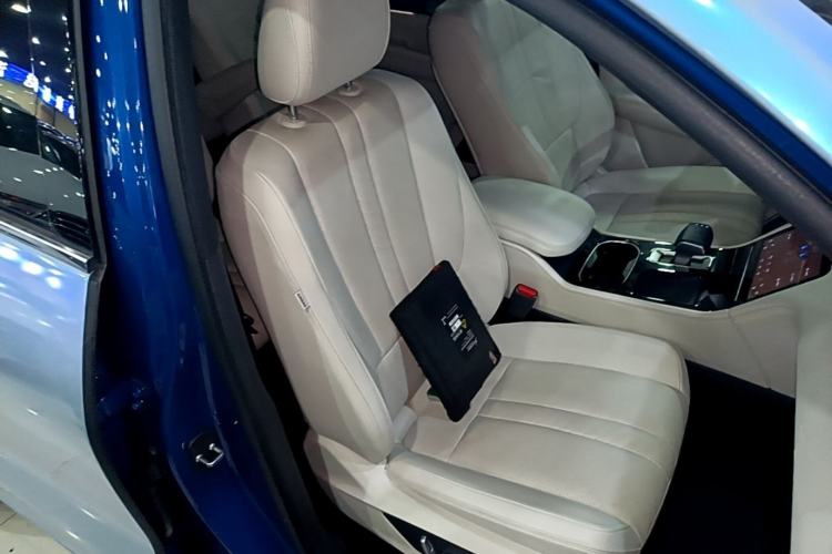 Used Li Auto ONE 2020 Extended-Range 6-Seater Version Right Front Seat