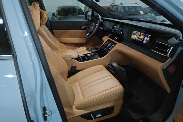 Used Li Auto ONE 2020 Extended-Range 6-Seater Version Right Front Seat