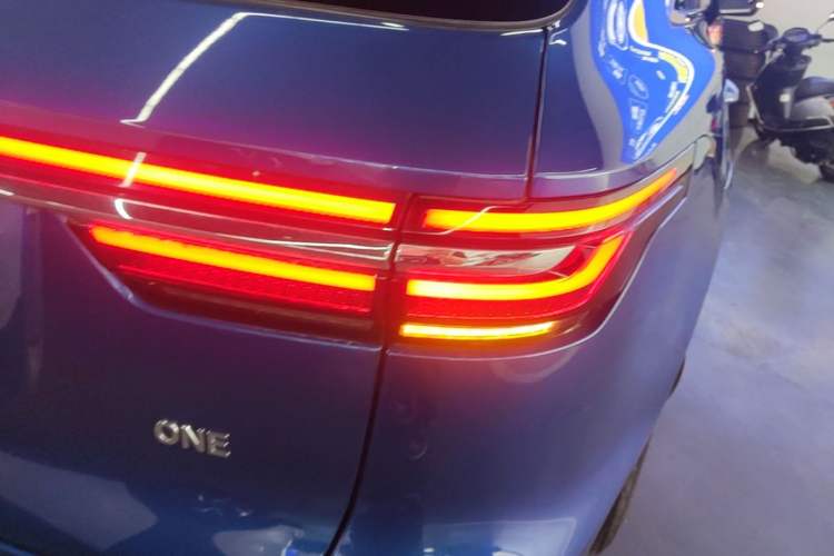 Used Li Auto ONE 2020 Extended-Range 6-Seater Version Right Rear Taillight