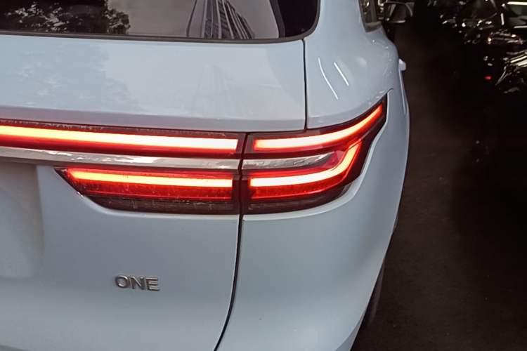 Used Li Auto ONE 2020 Extended-Range 6-Seater Version Right Rear Taillight