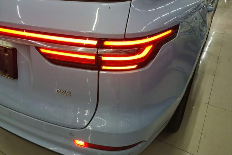 Used Li Auto ONE 2020 Extended-Range 6-Seater Version Right Rear Taillight