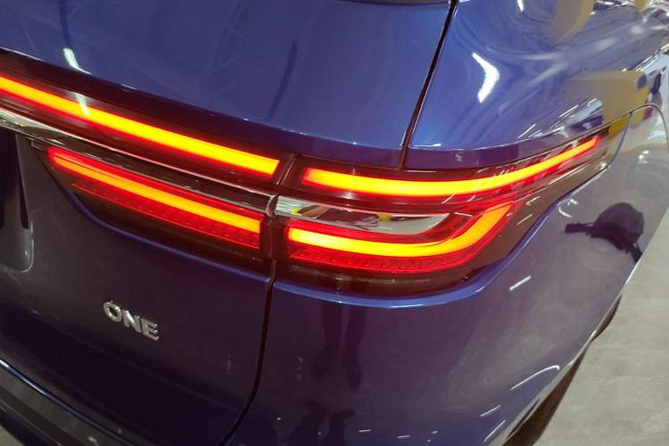 Used Li Auto ONE 2020 Extended-Range 6-Seater Version Right Rear Taillight