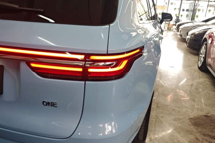 Used Li Auto ONE 2020 Extended-Range 6-Seater Version Right Rear Taillight