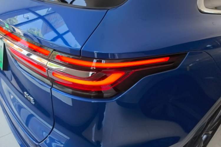 Used Li Auto ONE 2020 Extended-Range 6-Seater Version Right Rear Taillight
