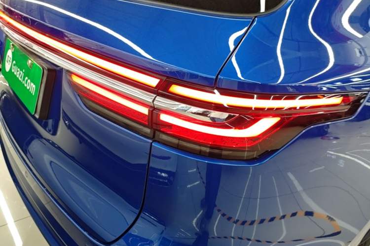 Used Li Auto ONE 2020 Extended-Range 6-Seater Version Right Rear Taillight