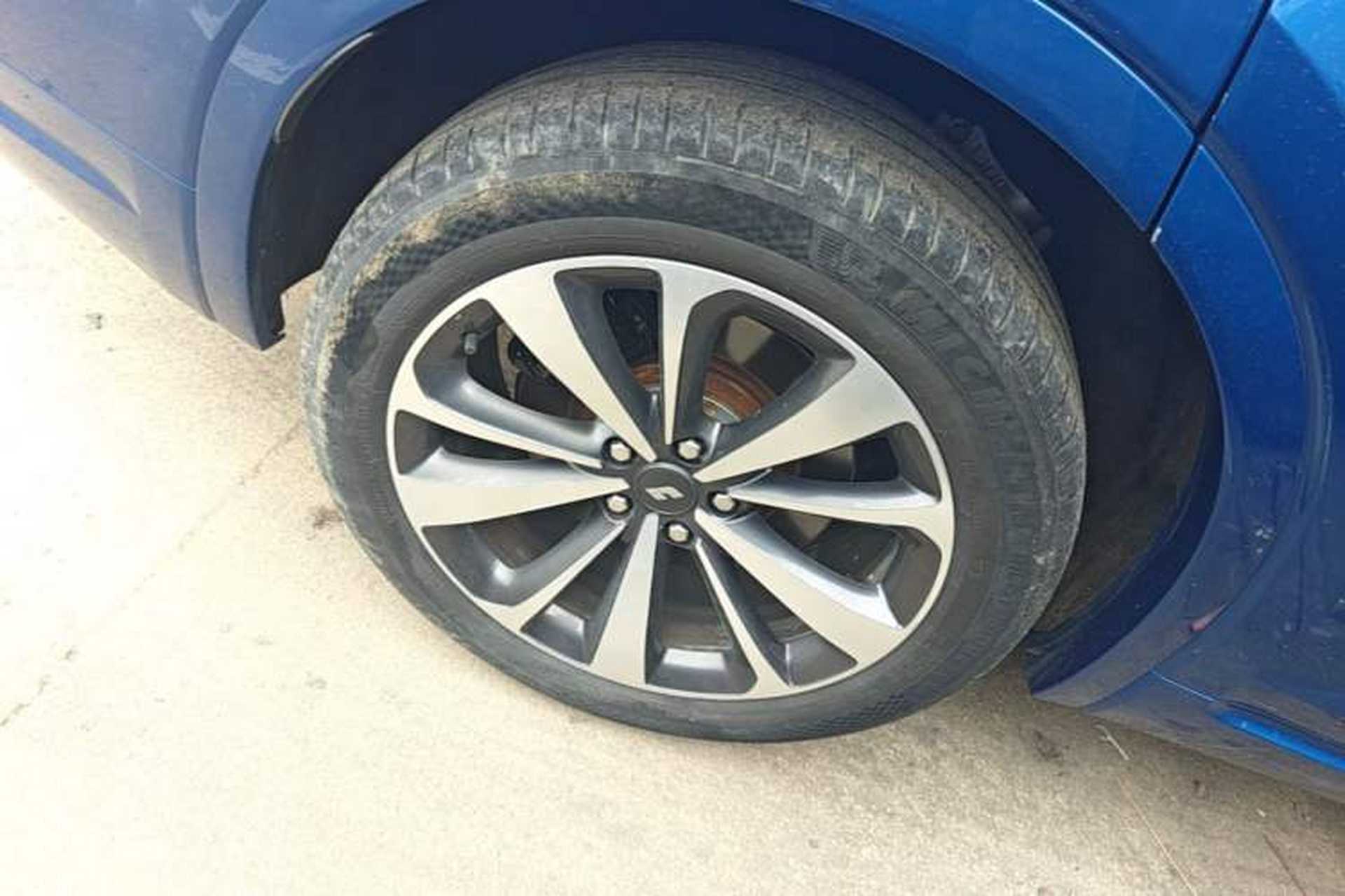 Used Li Auto ONE 2020 Extended-Range 6-Seater Version Right Rear Wheel Hub