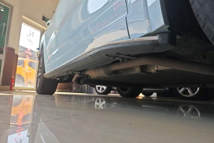 Used Li Auto ONE 2020 Extended-Range 6-Seater Version Right Side Sill