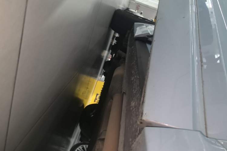 Used Li Auto ONE 2020 Extended-Range 6-Seater Version Right Side Sill