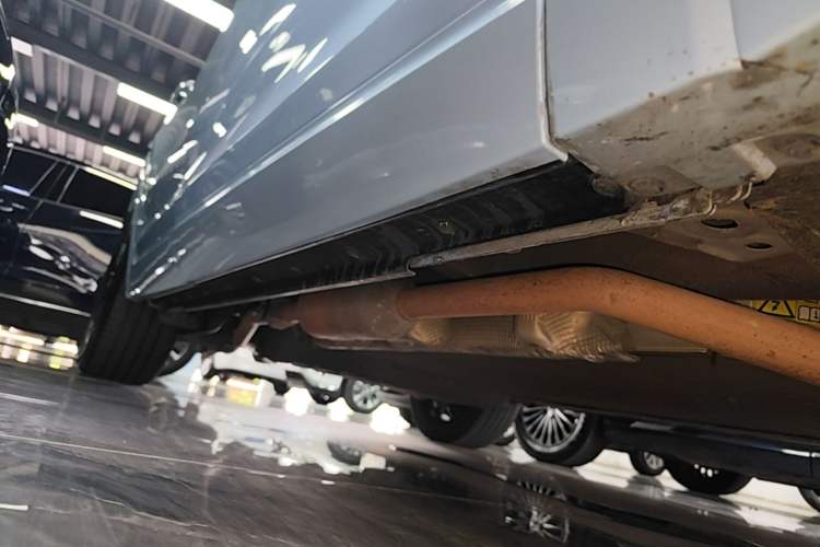 Used Li Auto ONE 2020 Extended-Range 6-Seater Version Right Side Sill