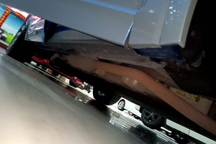 Used Li Auto ONE 2020 Extended-Range 6-Seater Version Right Side Sill