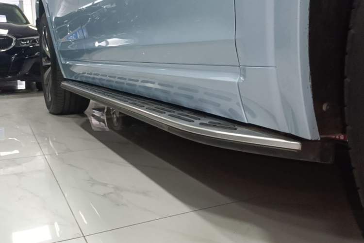 Used Li Auto ONE 2020 Extended-Range 6-Seater Version Right Side Sill