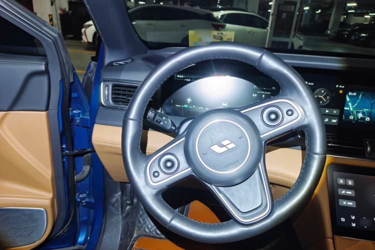 Used Li Auto ONE 2020 Extended-Range 6-Seater Version Steering Wheel
