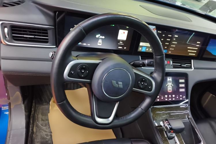 Used Li Auto ONE 2020 Extended-Range 6-Seater Version Steering Wheel