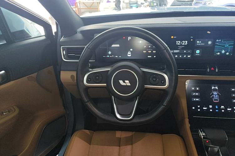Used Li Auto ONE 2020 Extended-Range 6-Seater Version Steering Wheel