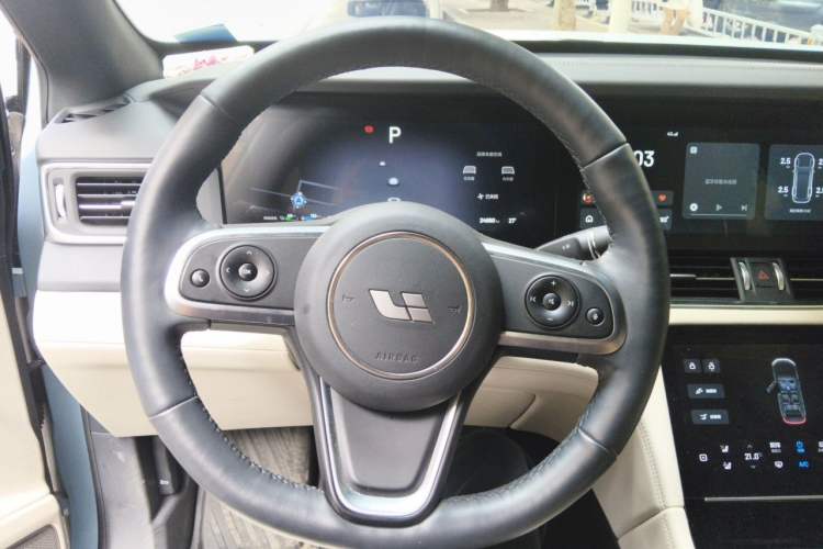Used Li Auto ONE 2020 Extended-Range 6-Seater Version Steering Wheel