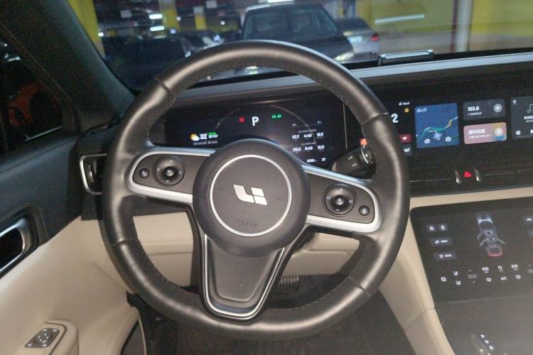 Used Li Auto ONE 2020 Extended-Range 6-Seater Version Steering Wheel