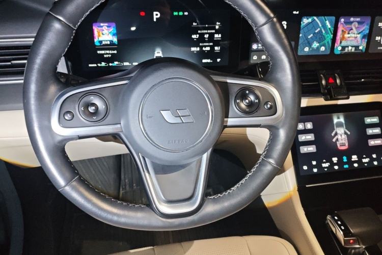 Used Li Auto ONE 2020 Extended-Range 6-Seater Version Steering Wheel