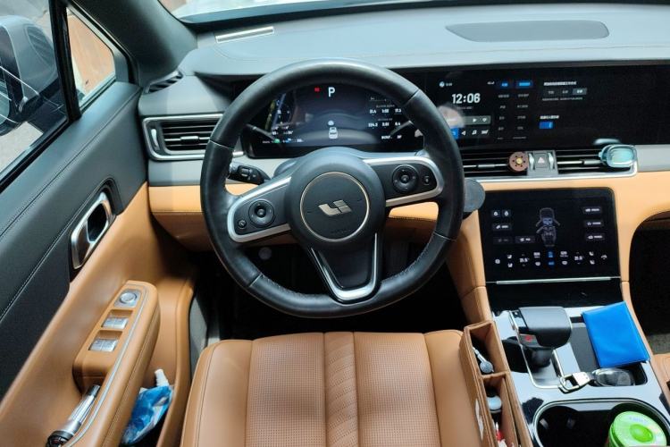 Used Li Auto ONE 2020 Extended-Range 6-Seater Version Steering Wheel