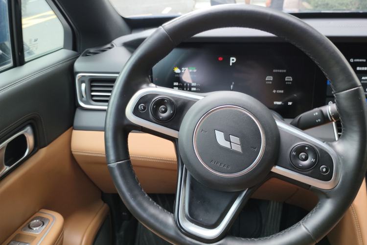 Used Li Auto ONE 2020 Range-Extended 7-Seater Version Steering Wheel
