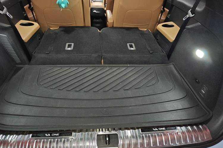 Used Li Auto ONE 2020 Extended-Range 6-Seater Version Trunk