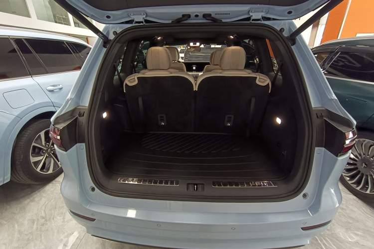Used Li Auto ONE 2020 Extended-Range 6-Seater Version Trunk