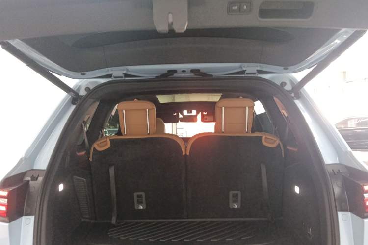 Used Li Auto ONE 2020 Extended-Range 6-Seater Version Trunk