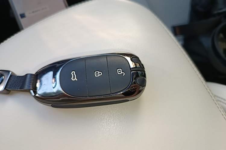 Used Li Auto ONE 2020 Extended-Range 6-Seater Version Vehicle Key