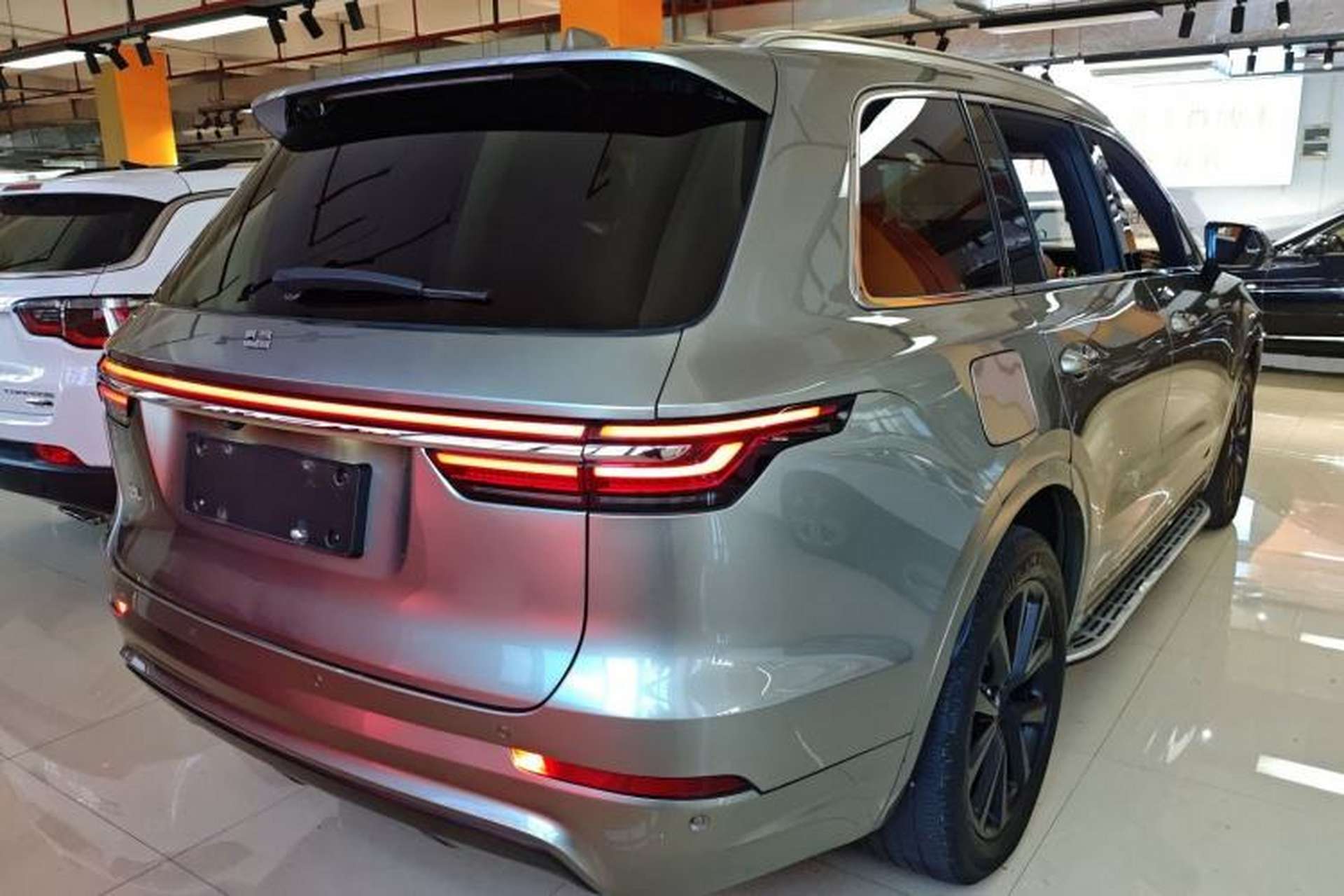 Used Li Auto ONE 2020 Extended-Range 6-Seater Version Exterior 2