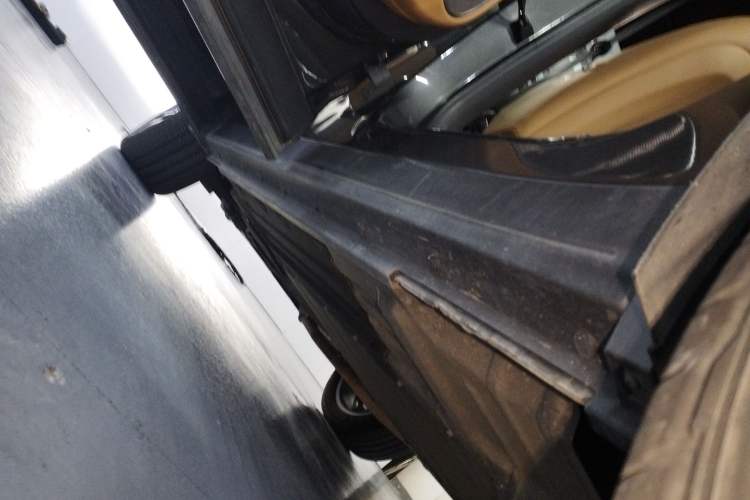 Used Li Auto ONE 2020 Extended-Range 6-Seater Version Left Side Sill
