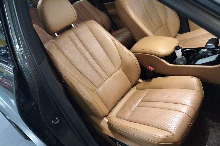 Used Li Auto ONE 2020 Extended-Range 6-Seater Version Right Front Seat