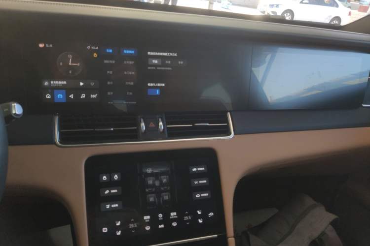 Used Li Auto ONE 2020 Extended-Range 6-Seater Version Audio And AC Panel