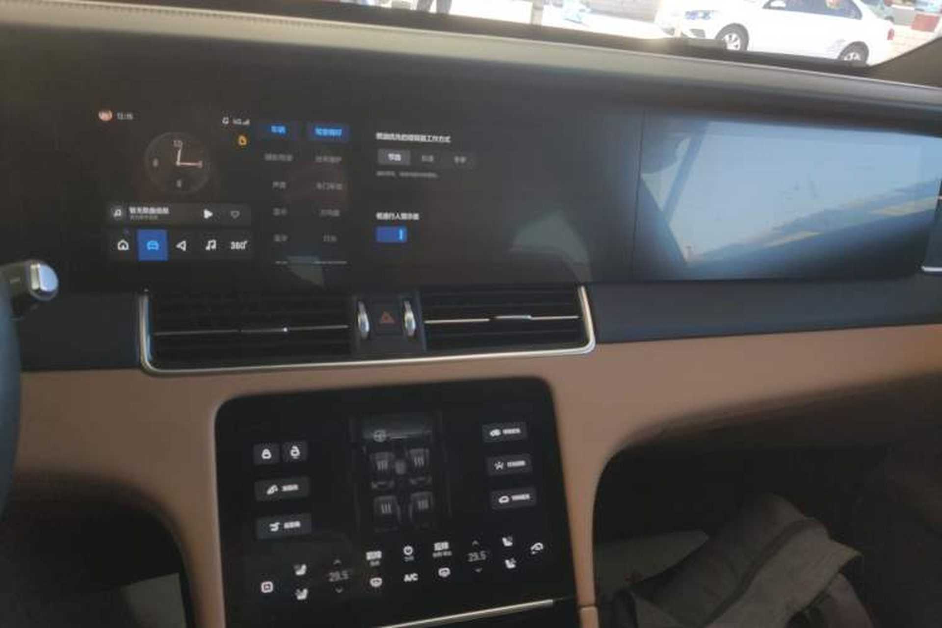Used Li Auto ONE 2020 Extended-Range 6-Seater Version Audio And AC Panel