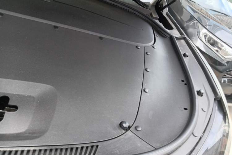 Used Li Auto ONE 2020 Extended-Range 6-Seater Version Engine Bay Left